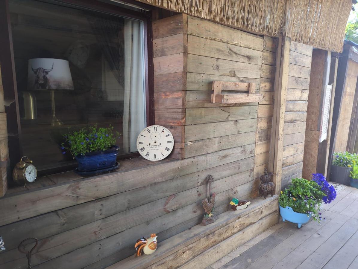 The Old Hay Barn Apartman Bursledon Kültér fotó